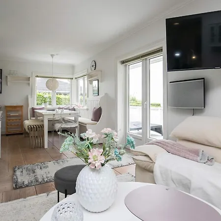 2 Person In V-by Traum Feriehus