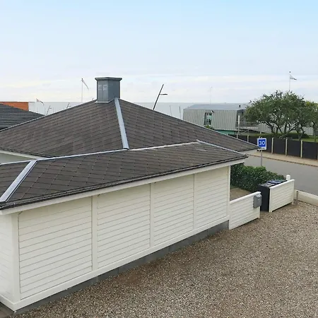 2 Person In V-by Traum * Esbjerg