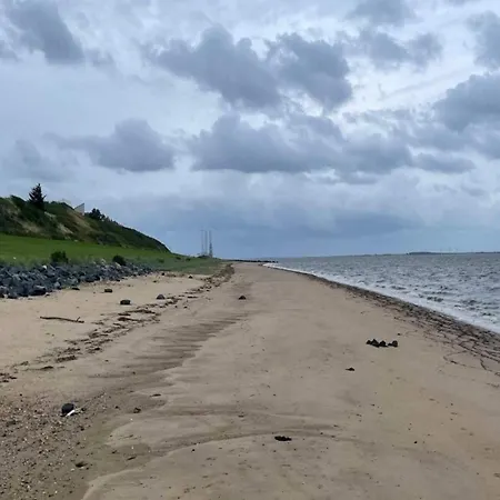 2 Person In V-by Traum Esbjerg